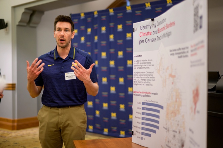 MADS student Karl Haviland presents during the project fair.