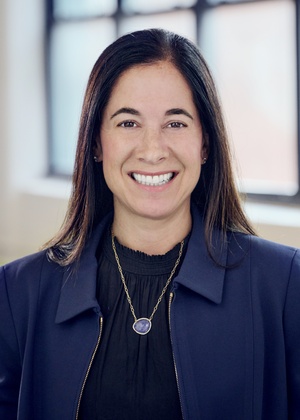 A headshot of Kelli Turner