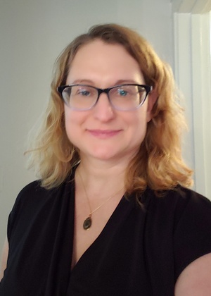 A headshot of Janet Szczesny