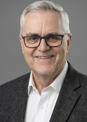 Headshot of Dale Parry